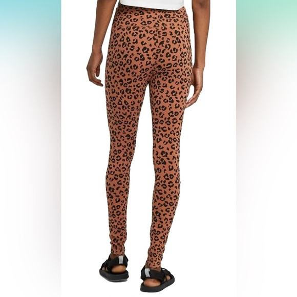 NWT โ
WILD FABLE ๐ค Women's High-Waisted Classic Leopard Leggings - Picture 2 of 7